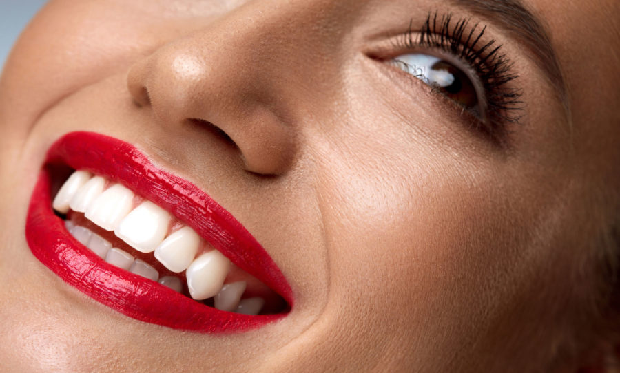 WANT A BRIGHTER WHITER SMILE? Tips from Dental Rooms