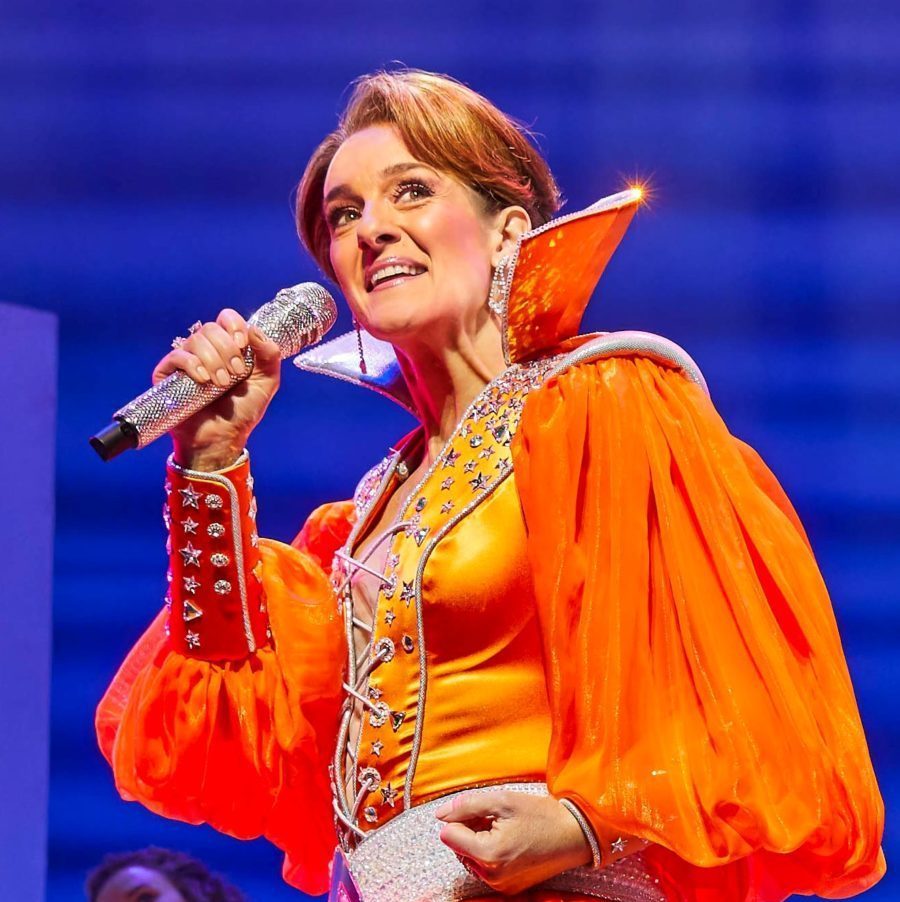 mamma mia actress kirsty hoiles