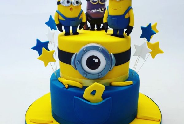 Minions-birthday-cake-by-Cakeology