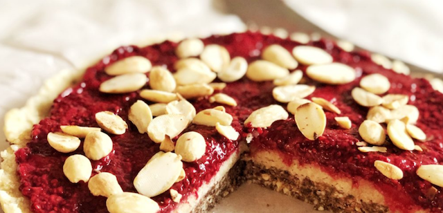 What a Treat – Raw Nutritious Vegan Bakewell Tart