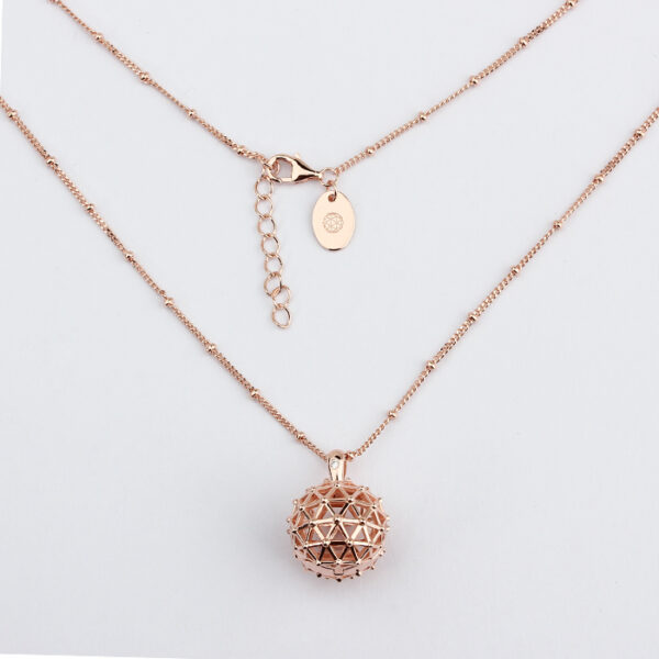 Rose-Gold-Aromatherapy-Necklace-With-Pendant