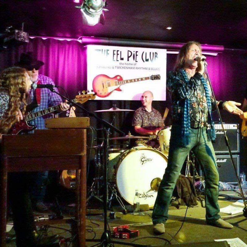 the-eel-pie-club-band-performance