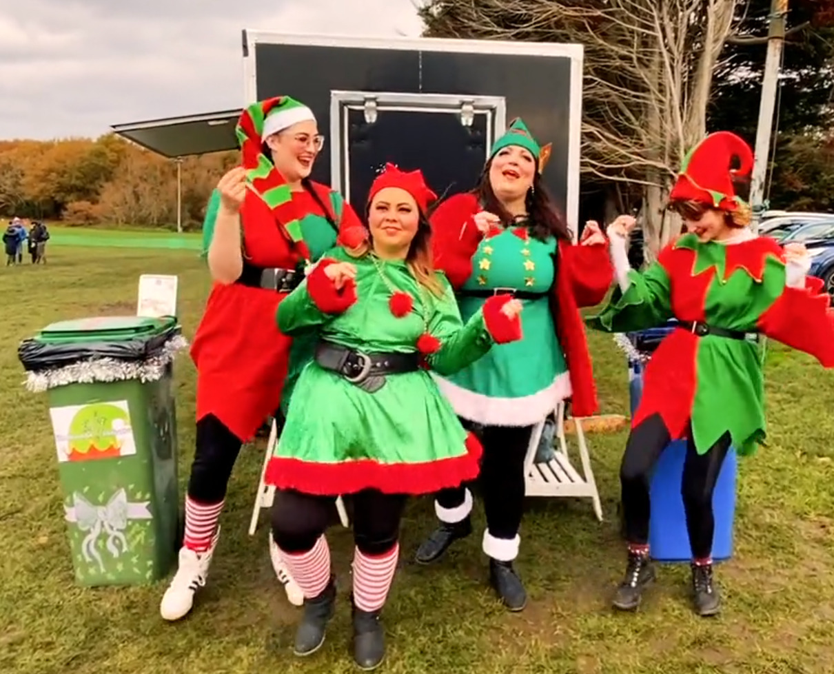 Christmas 2020 Darling Supports Wimbledon Elf Initiative