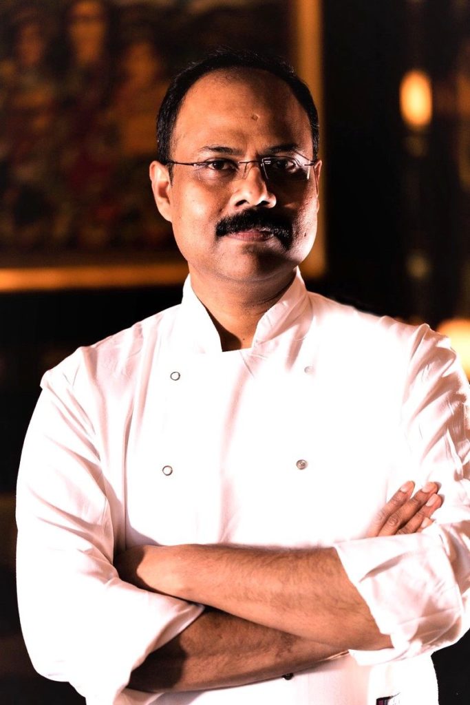 Executive-Chef-Satyanrata-Jena-at-Chakra-Riverside