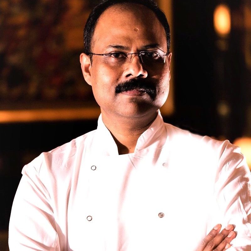 Executive-Chef-Satyanrata-Jena-at-Chakra-Riverside