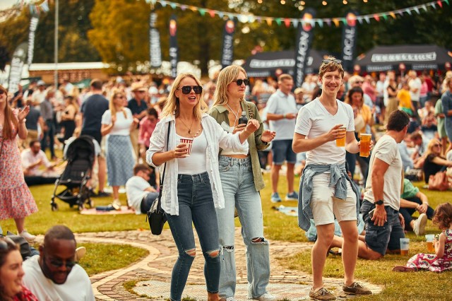 pub-in-the-park-uk-food-festival