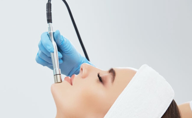 Microneedling at Nakedhealth Medispa 