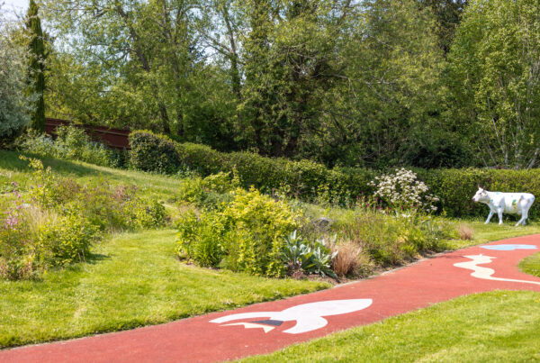 Photograph of the beautiful garden at Christopher's Hospice, Guildford