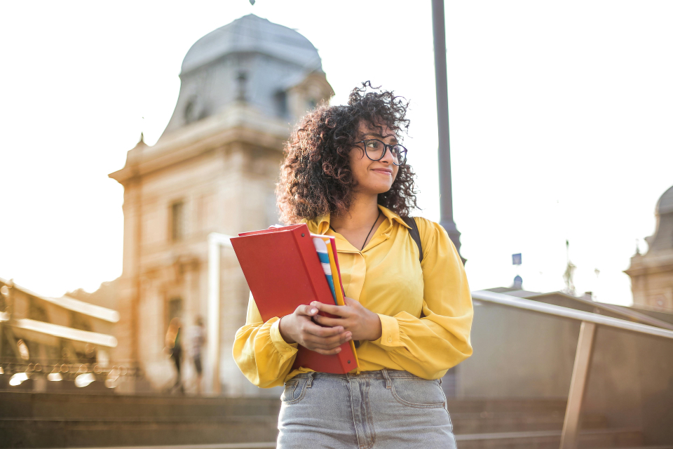 pexels-andrea-piacquadio-womens-solidarity-on-campus-darling-magazine-uk