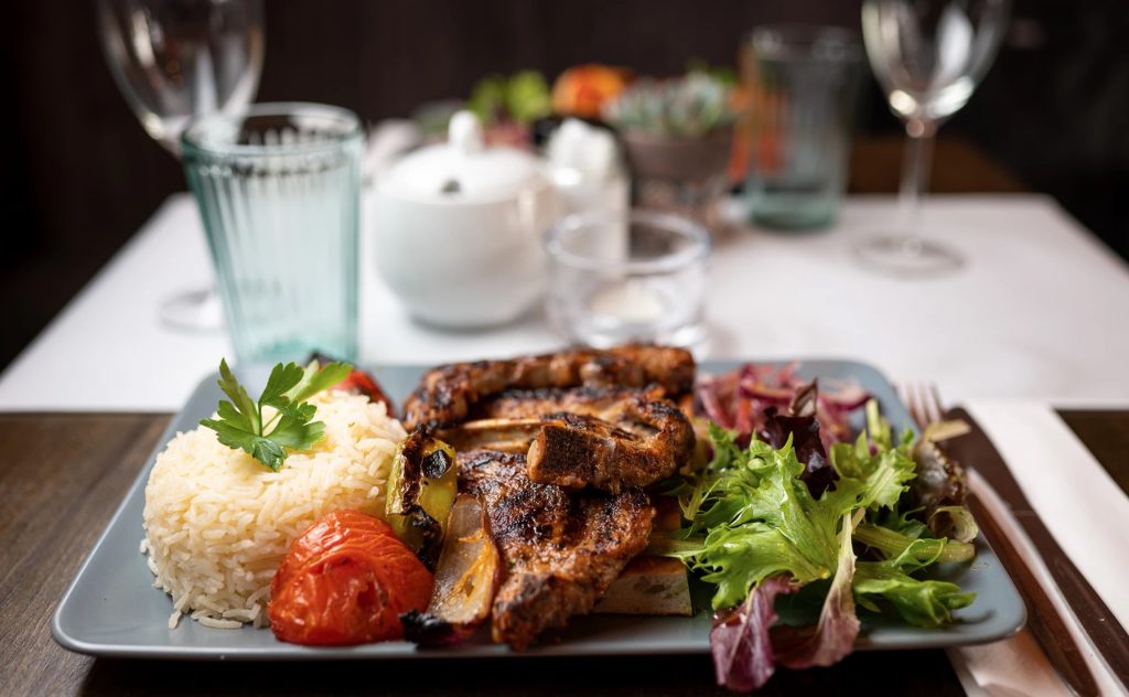 RENAS-TURKISH-RESTAURANT-LAUNCHES-IN-SURBITON-darling-magazine-uk-article