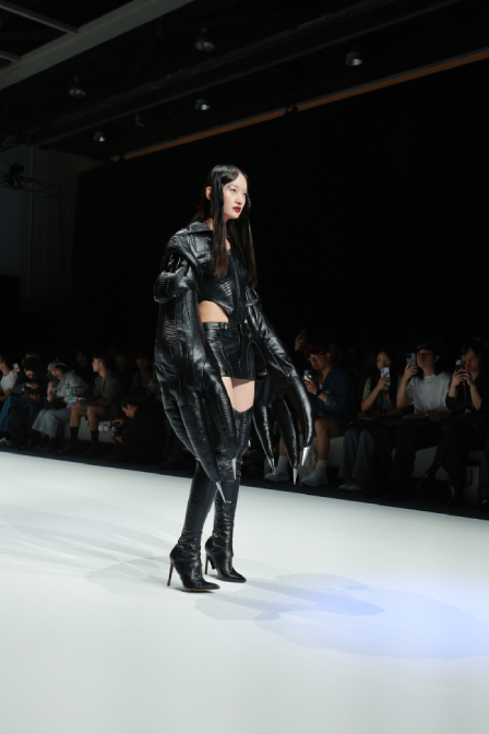 Renowned Asian Designers to Showcase at London Fashion Week 2025-darling-magazine-uk