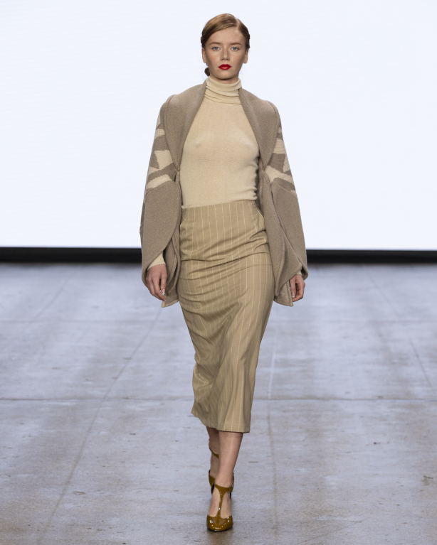 Bettie Jiang (label: Bettie Haute Couture) – “Bauhaus Reverie: Contemporary Elegance”-darling-magazine-uk-london-fashion-week