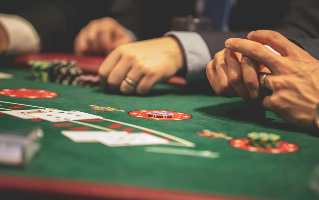 Why Live Casino Games Are Redefining the Online Experience-darling-magazine-uk