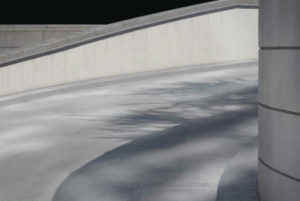 How Do Precast Systems Improve Efficiency in Modern Construction?-darling-magazine-uk-image-unsplash-clark-van-der-beken