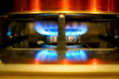 Gas Stove Safety: 8 Essential Tips for a Secure Home-darling-magazine-uk-(image)-magda-ehlers
